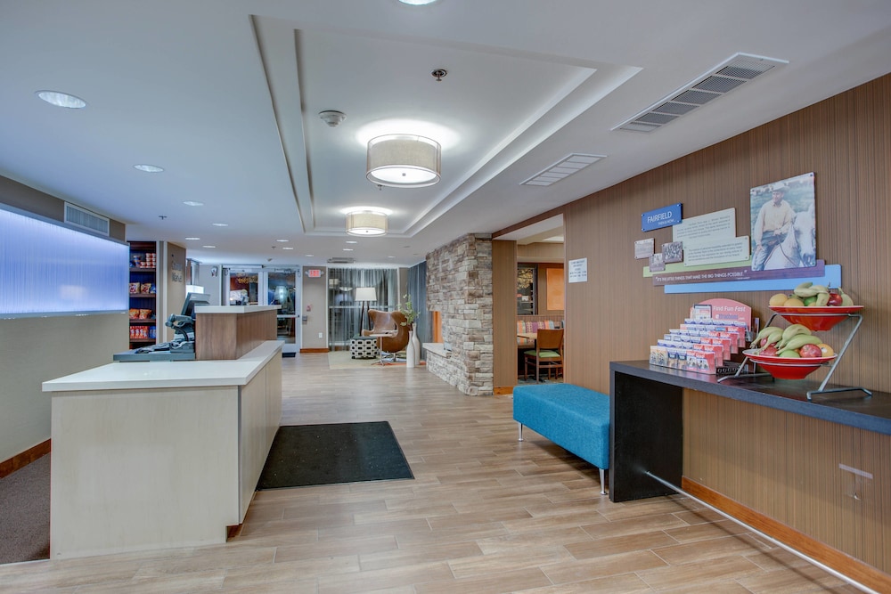Lobby at Fairfield Inn Amesbury, AMESBURY - MA