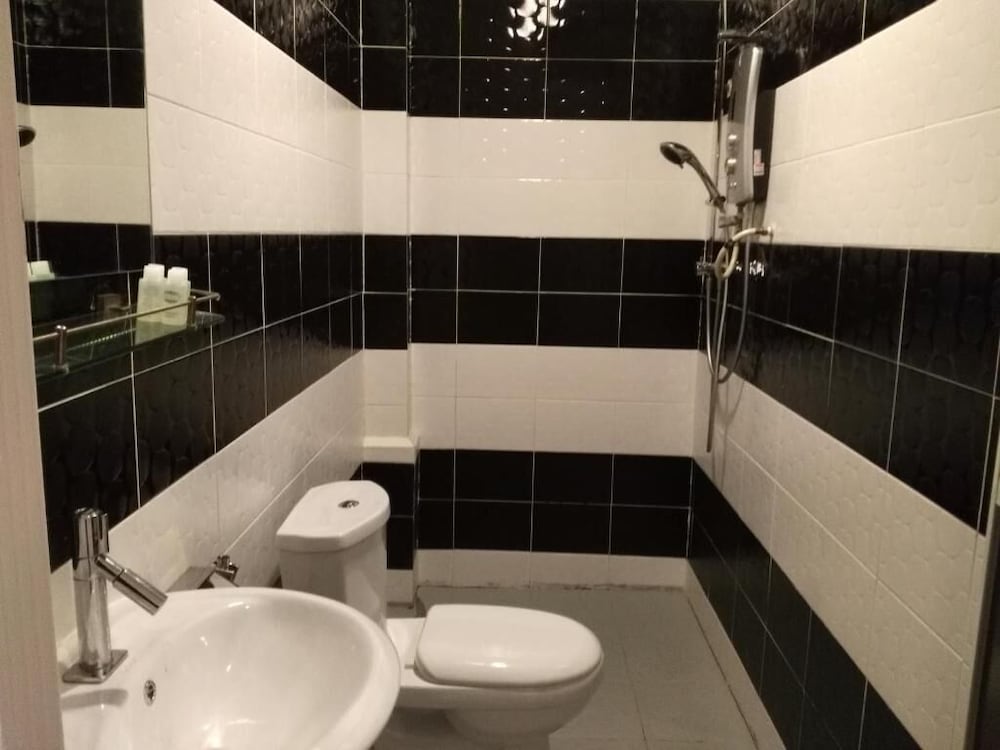 T Hotel Jalan Tar 43/45