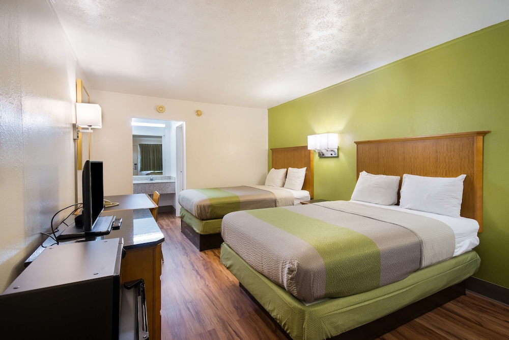 Motel6 Parkersburg, WV 17/39