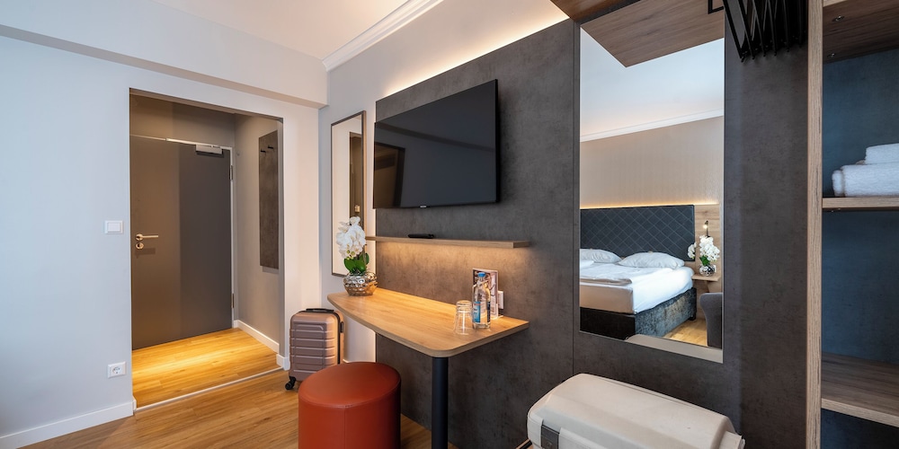 PLAZA INN Rieker Stuttgart Hauptbahnhof 64/65