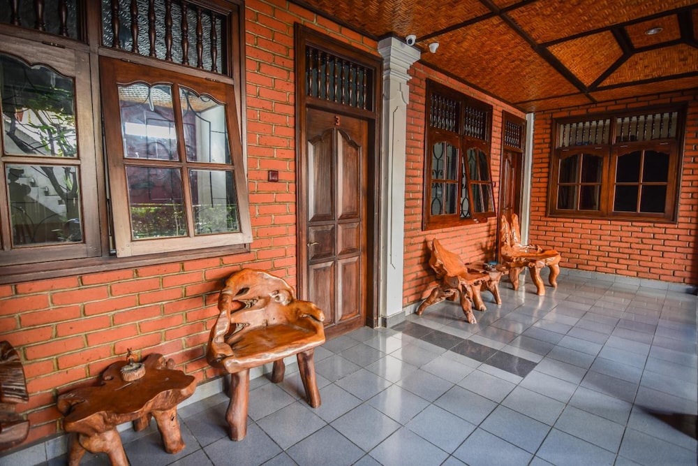 Puri Agung Homestay 17/30