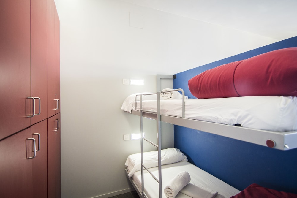Centre Esplai Hostel 14/50