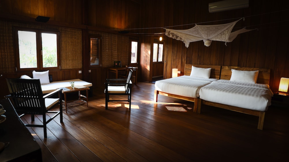 Farmhouse Boutique Resort 9/50