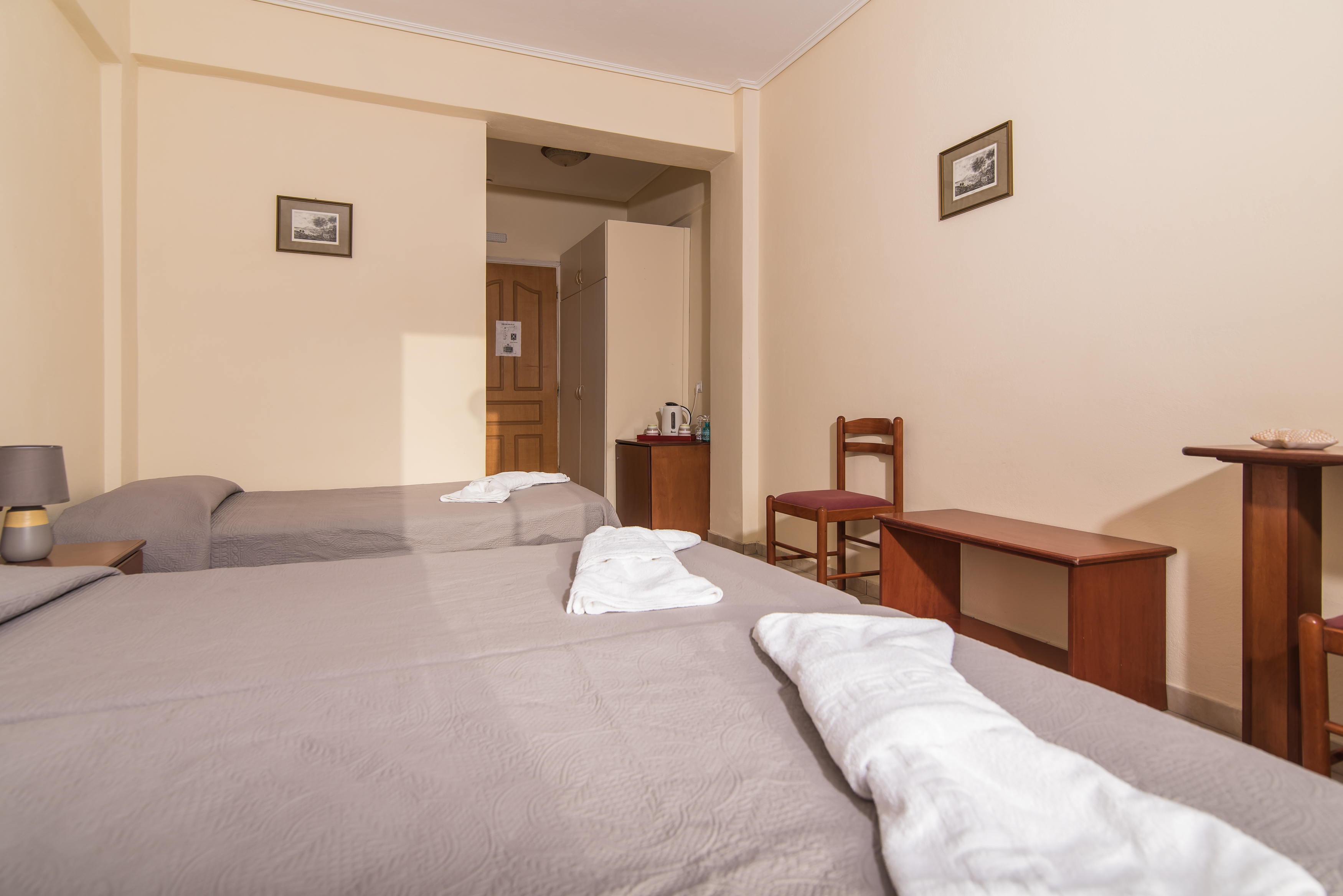 Petros Hotel 7/36