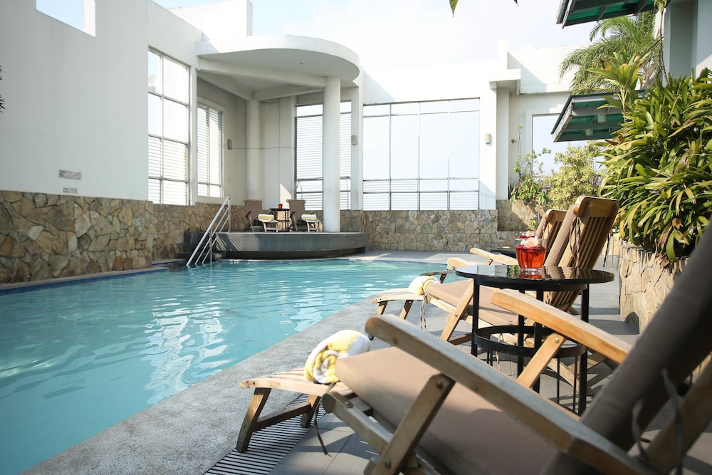 Lancaster Hotel Manila 38/45