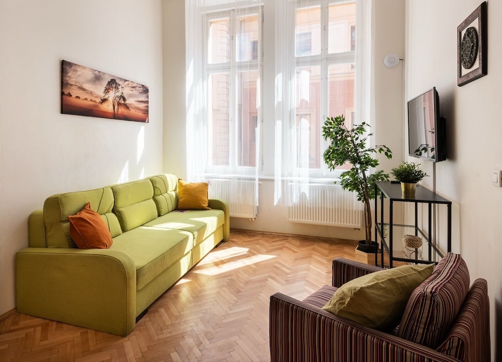 Hybernska Apartments 31/50