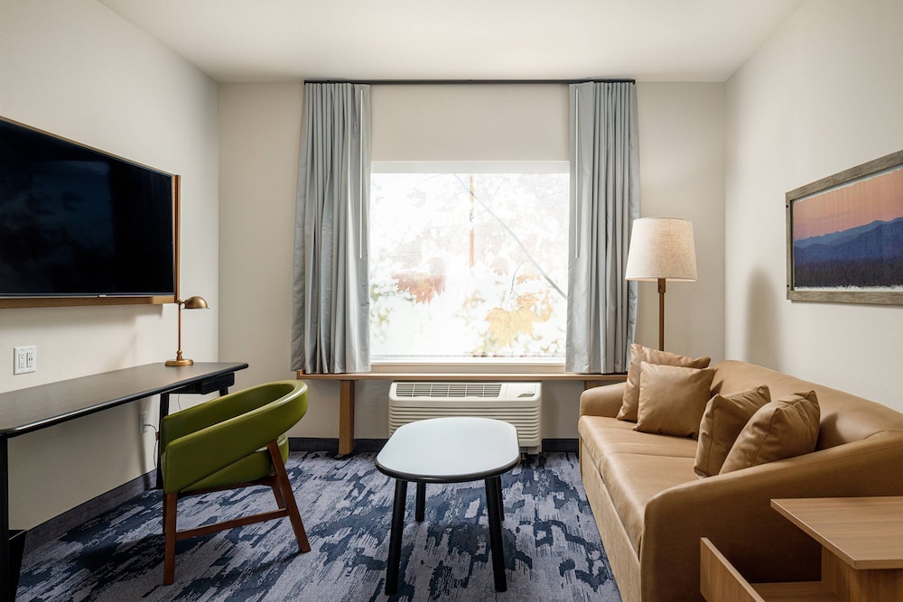 Fairfield Inn Suites Salina 20/40