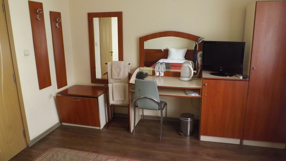Palitra Family Hotel 29/35