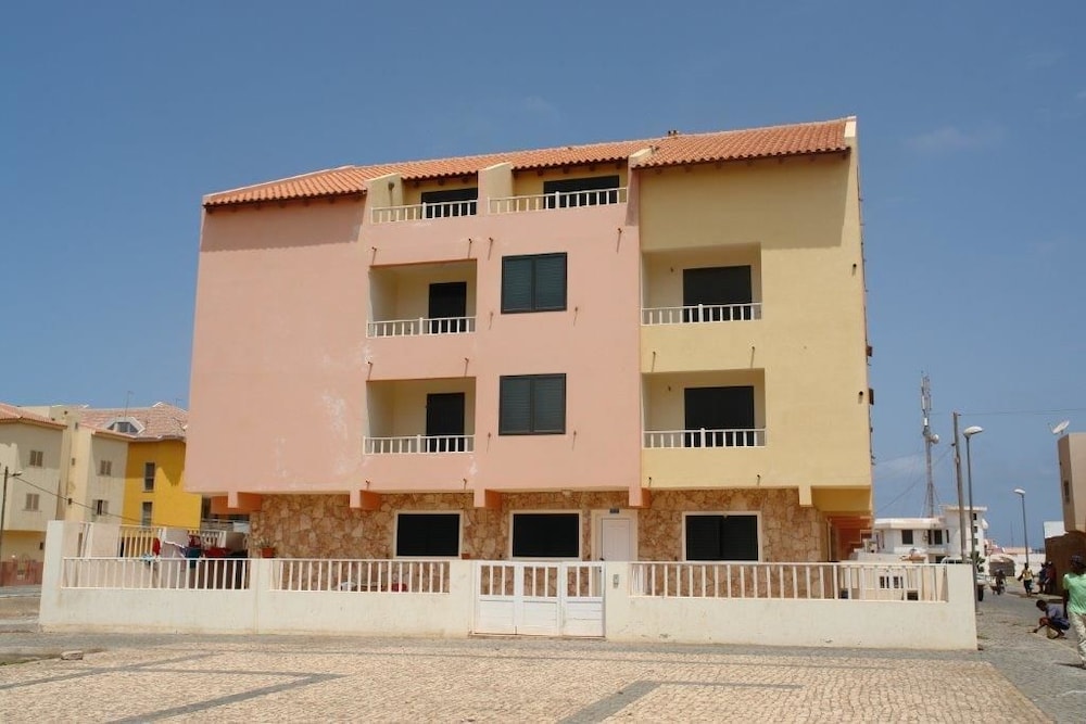 Nautilus Aparthotel in SAL