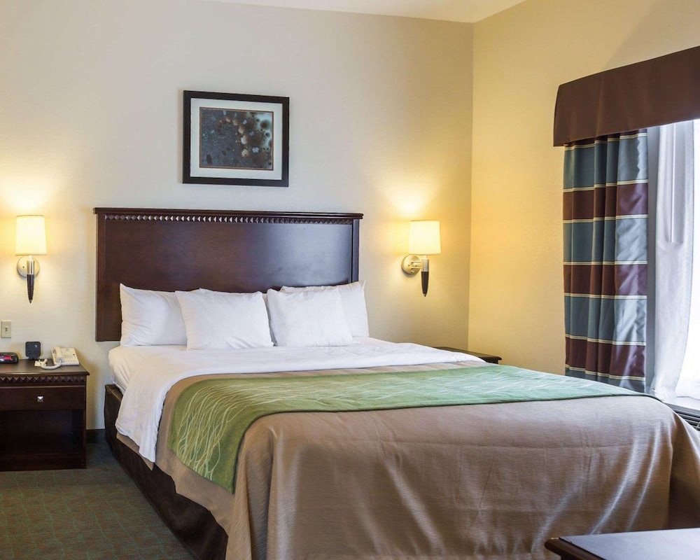 Quality Inn Donaldsonville Gonzales 6/32