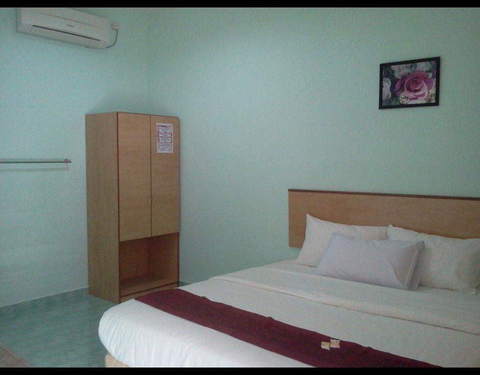 Rose Inn Motel 11/26