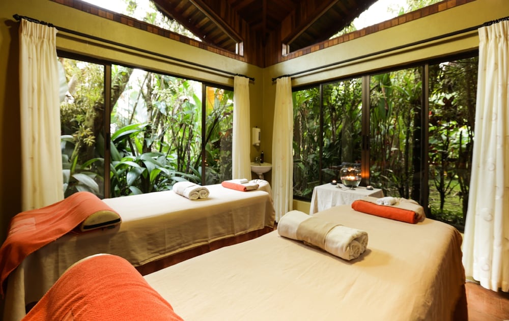 Arenal Paraiso Resort Thermo Mineral Hot Springs 10/50