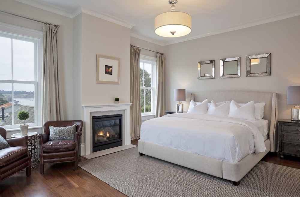 Inns of Mendocino 11/50