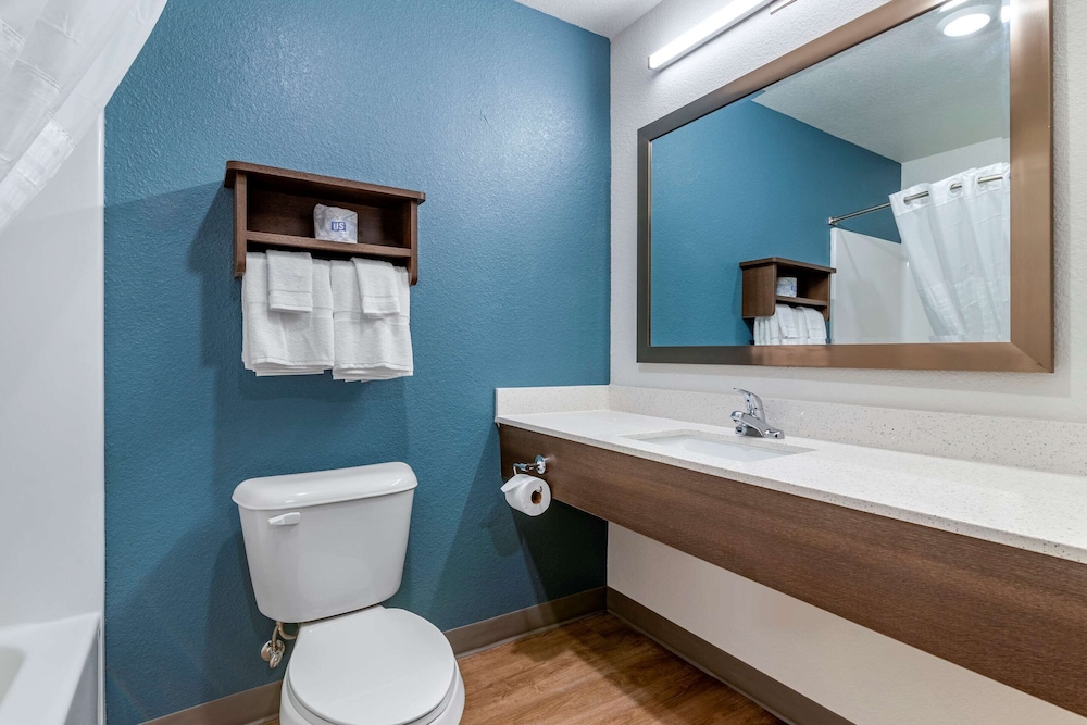 WoodSpring Suites Brunswick 15/31