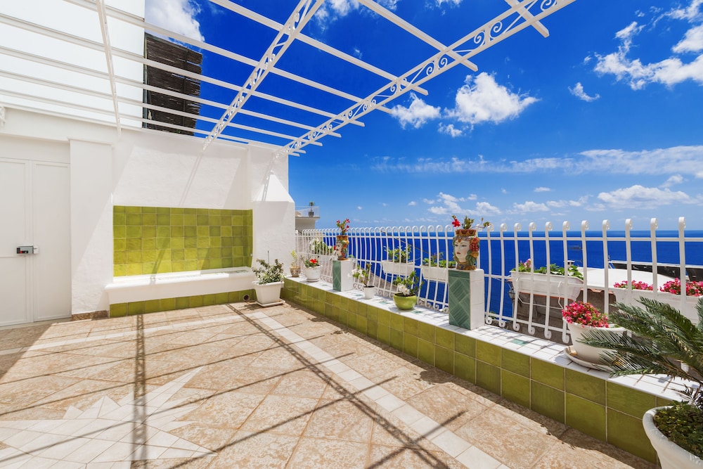 B B Casa Nilde Positano 56/66