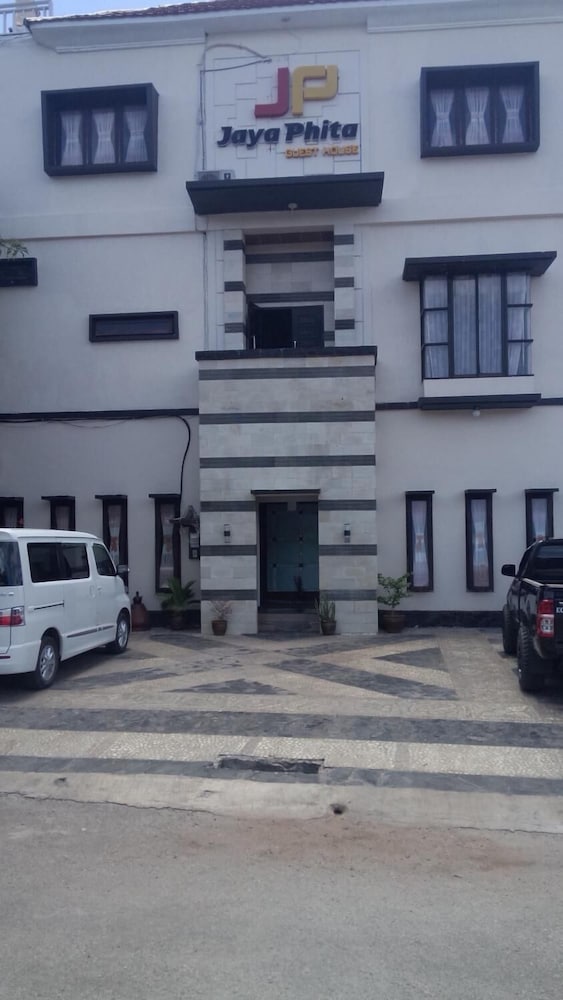 Jaya Phita Guest House 3/32