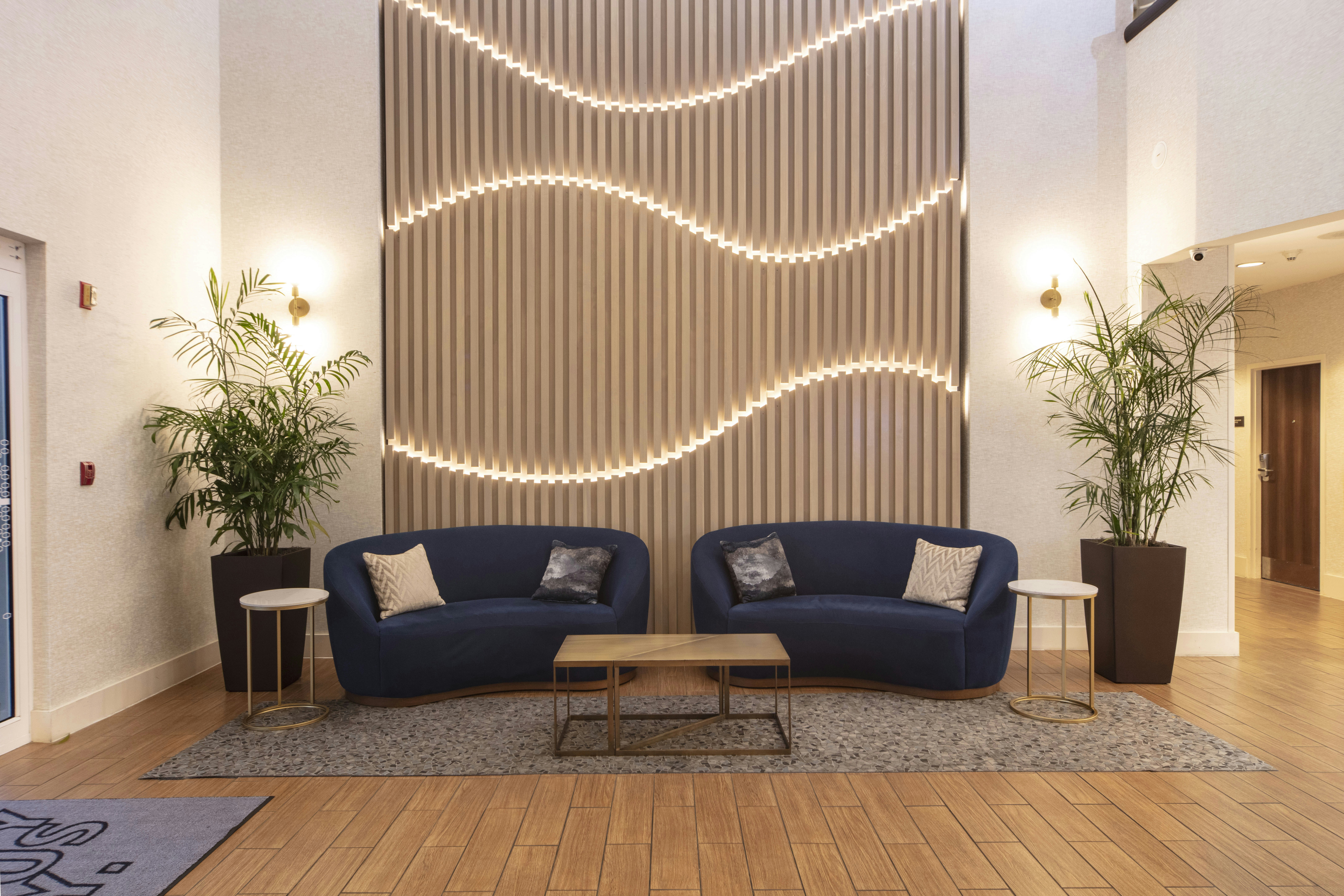 Hampton Inn Suites Miami Airport South Blue Lagoon 35/62