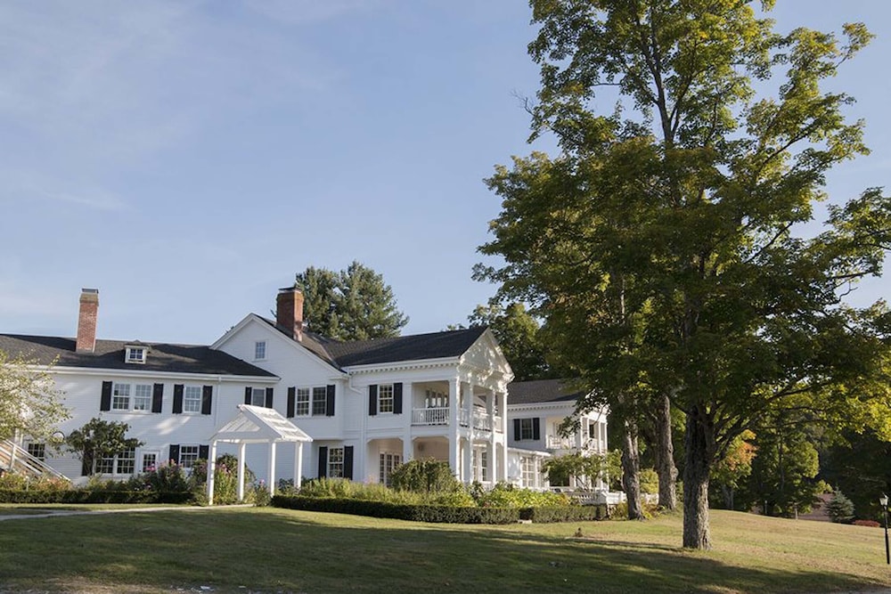 The White House Inn 45/50