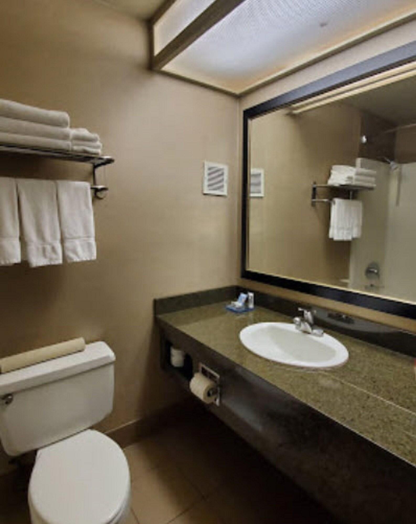 غرفة مزدوجة، USC Hotel 3/3