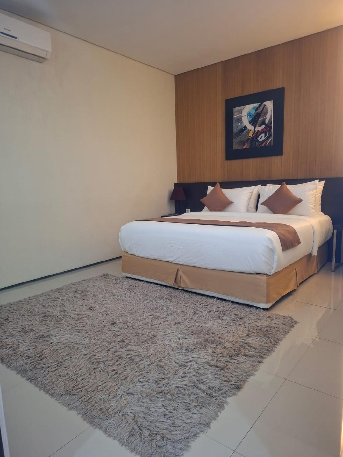 Regina Hotel Pemalang 15/32
