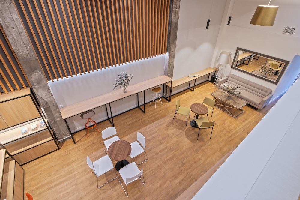 Colectia Hotel Ondarreta 14/38