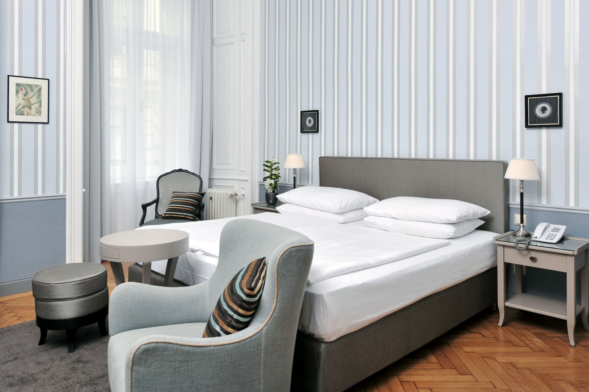 COMFORT, DOUBLE OR TWIN BED
