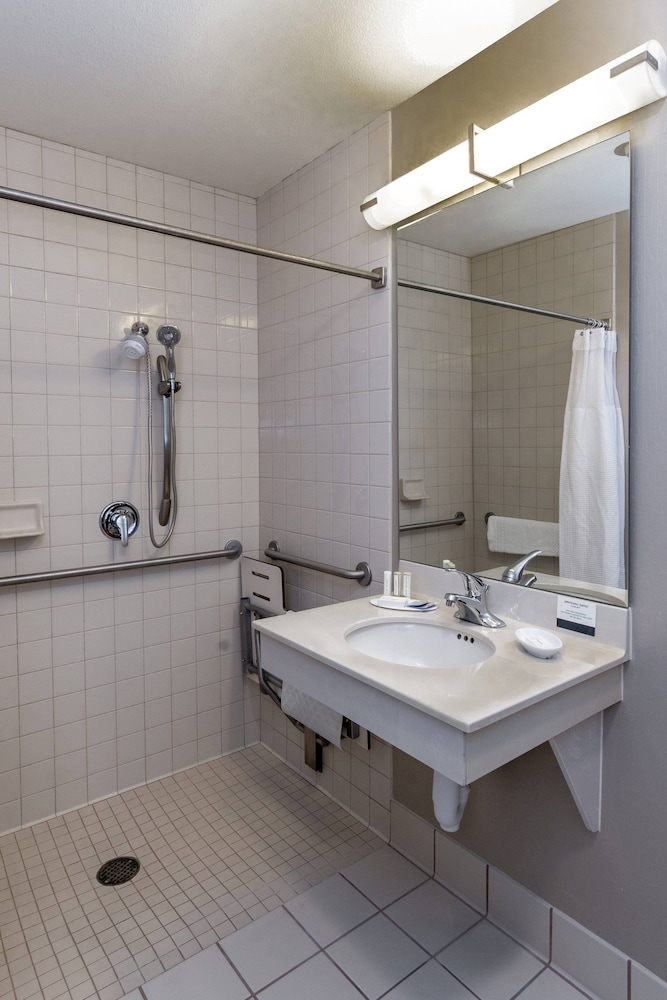 Springhill Suites By Marriott Fairbanks 18/48
