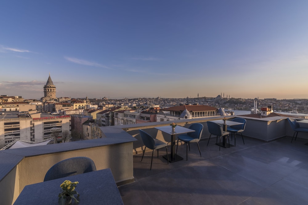 Galata Times Boutique Hotel 51/52