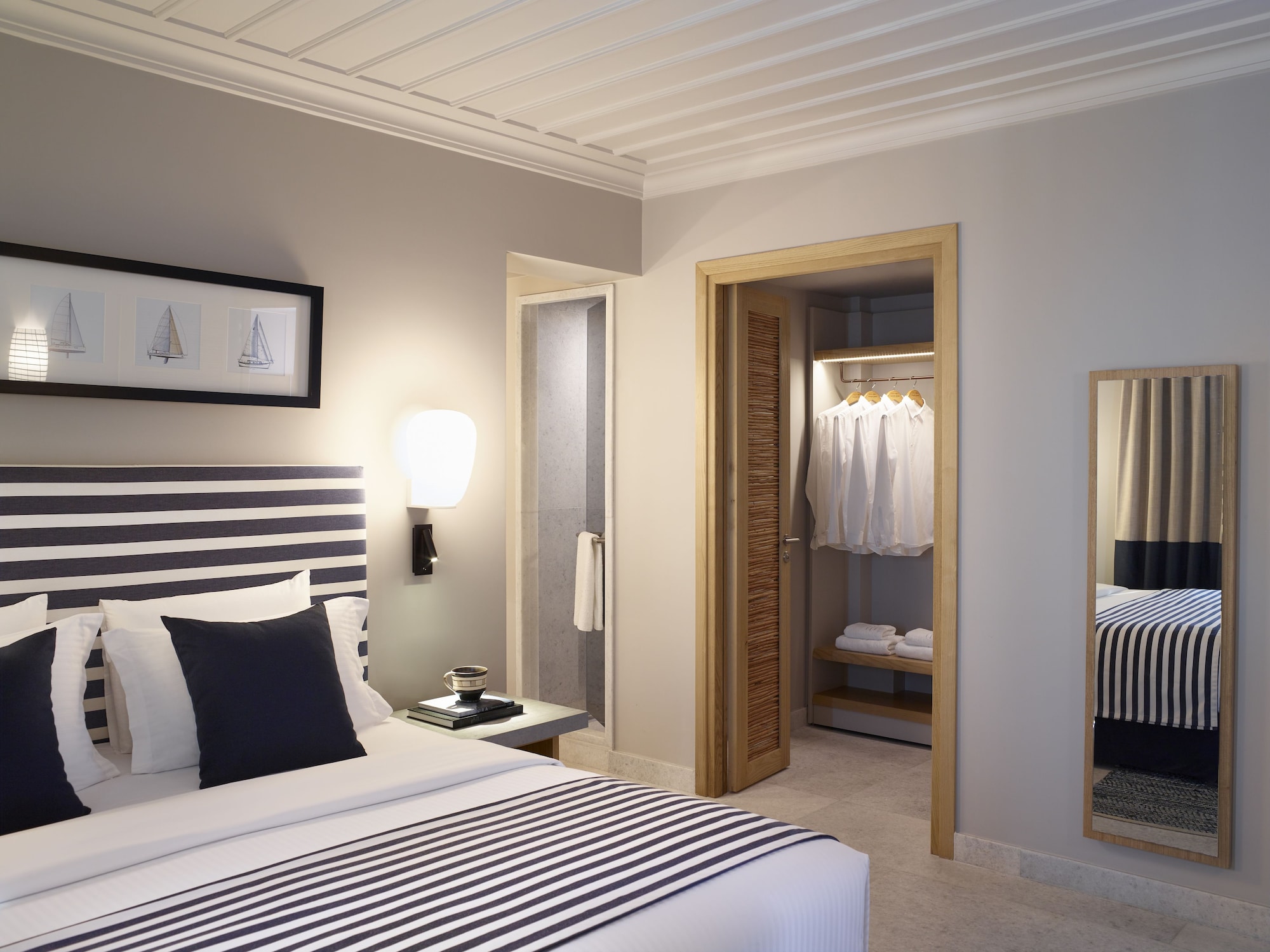 ISLAND, SUITE, SEA VIEW