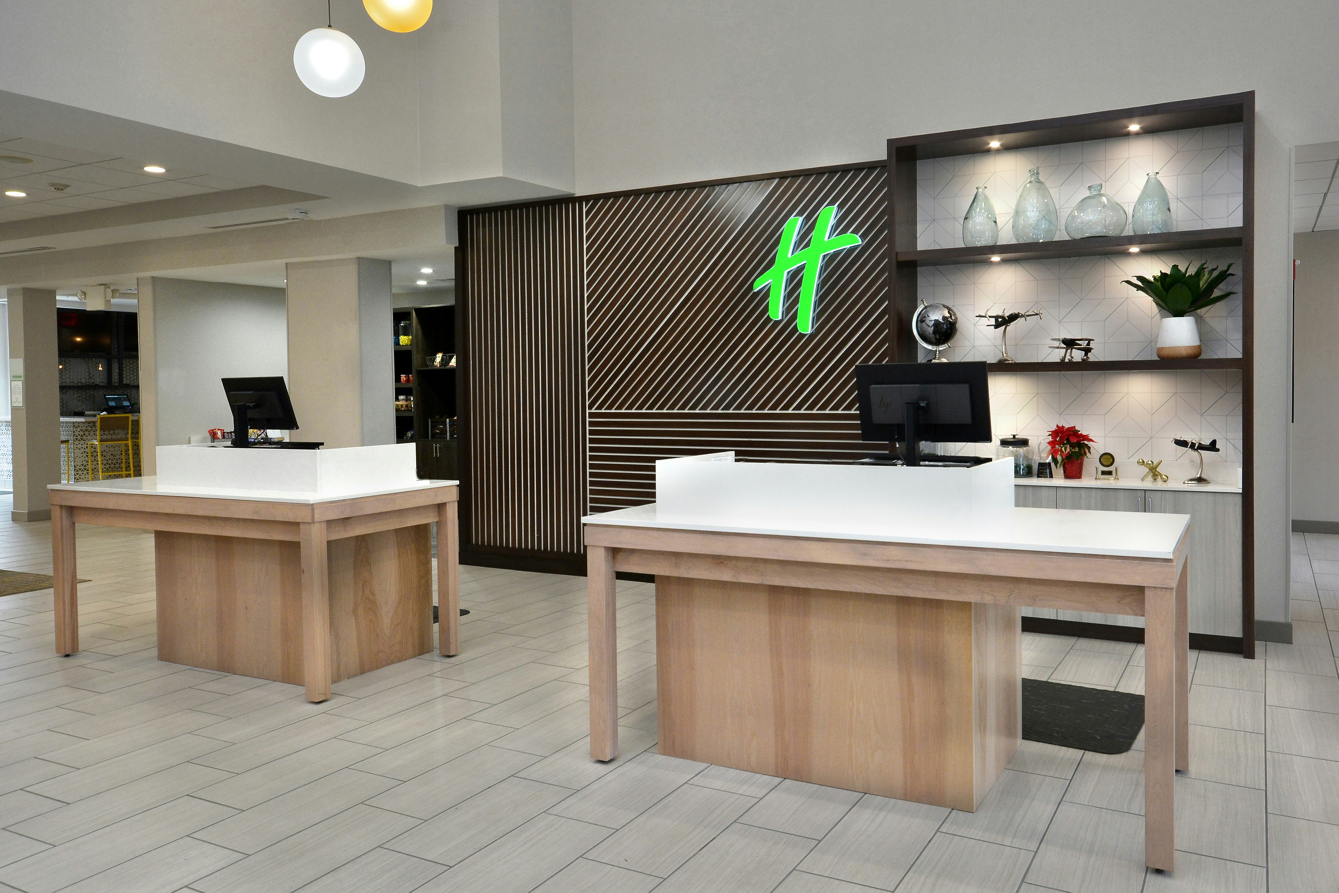 Holiday Inn Raleigh-Durham Airport 11/66