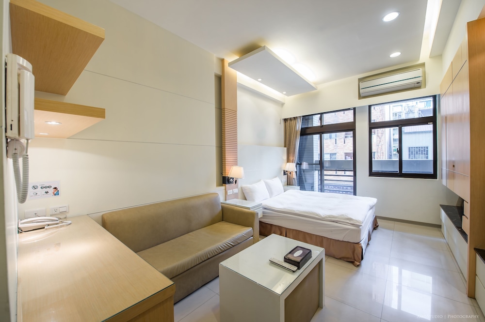 CH Service Apartment 22/48