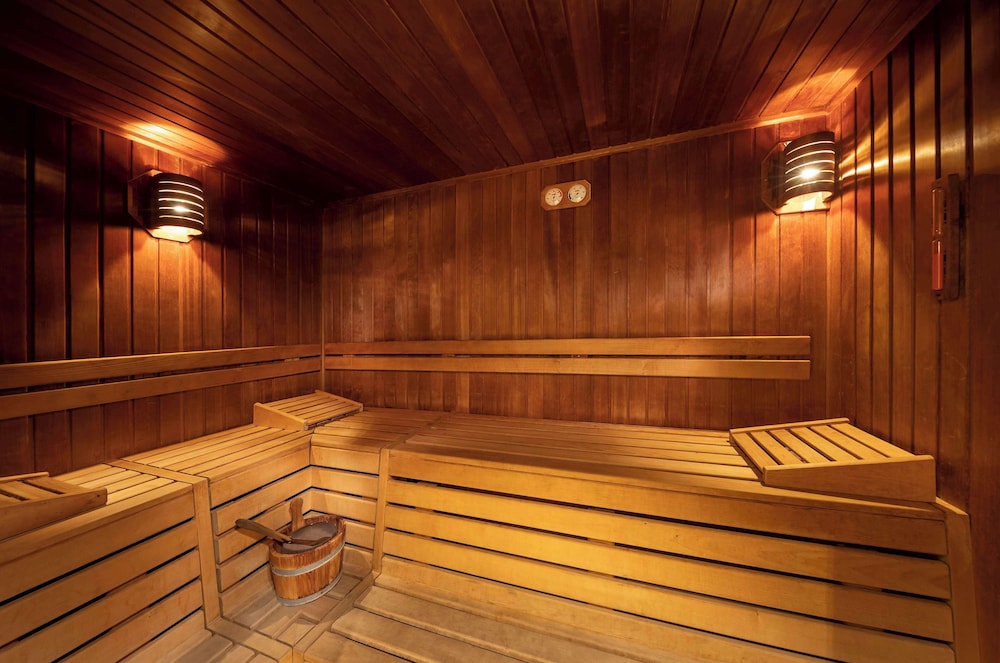 swimming pool spa
