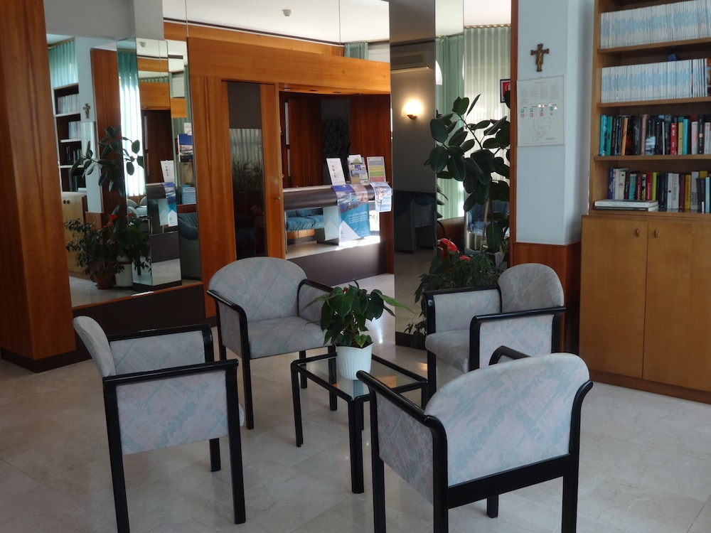 Hotel Saturno 15/30