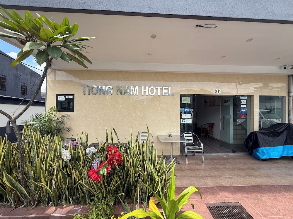 Tiong Nam Hotel 37/49