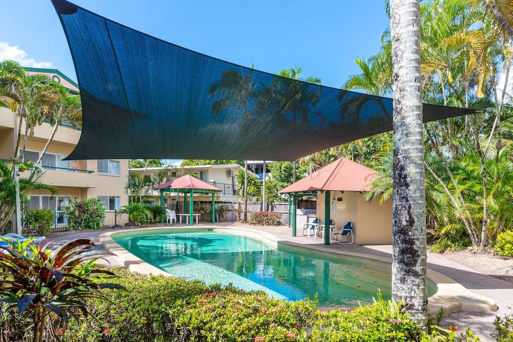 TRADEWINDS MCLEOD HOLIDAY APARTMENTS 10/43