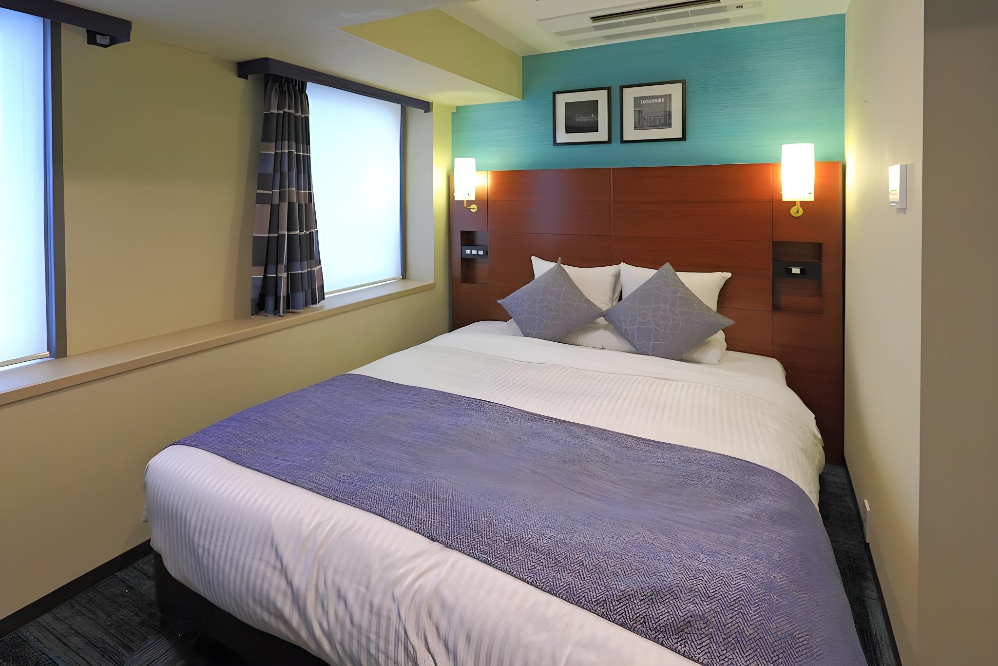 Semi Room, Single Bed, Semi Double Bed, No Cleaning Services, Smoking