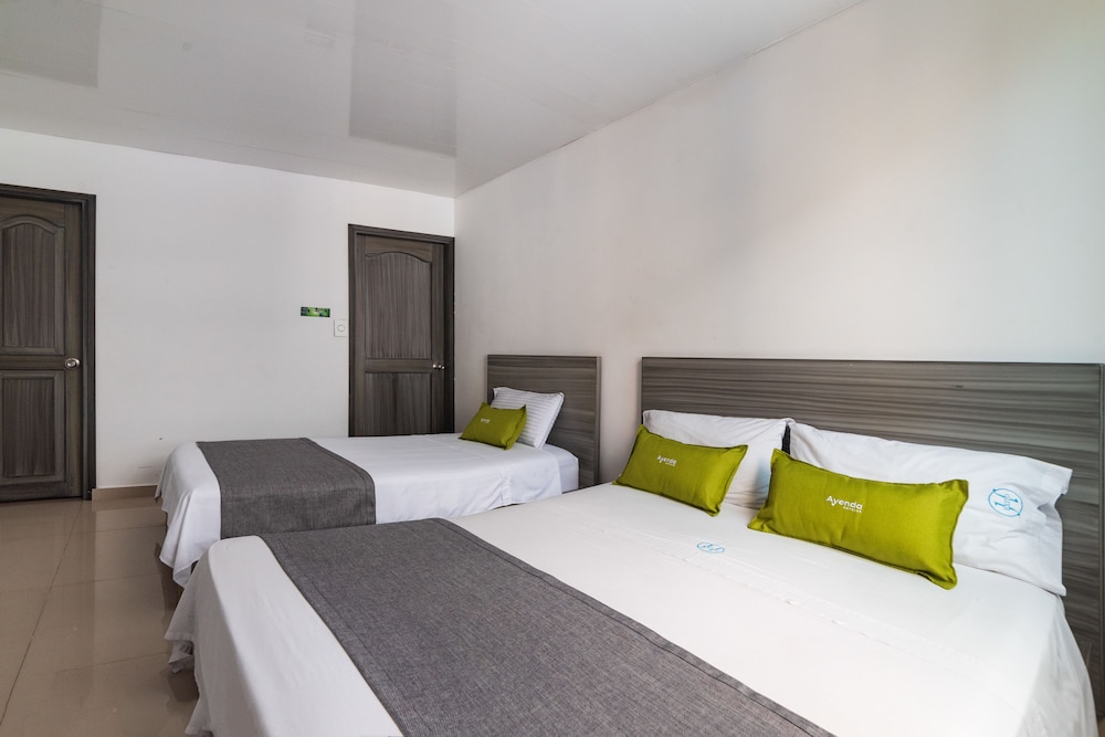 Hotel Exito 11/30
