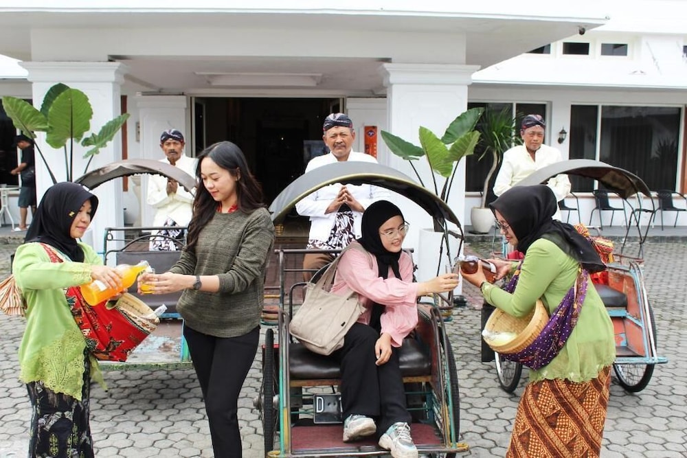 Hotel Pelangi Malang 39/58
