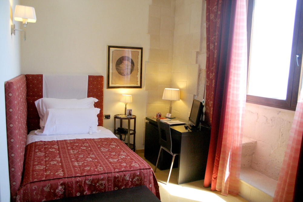 SUPERIOR, SINGLE, LARGE SINGLE BED, SEA VIEW