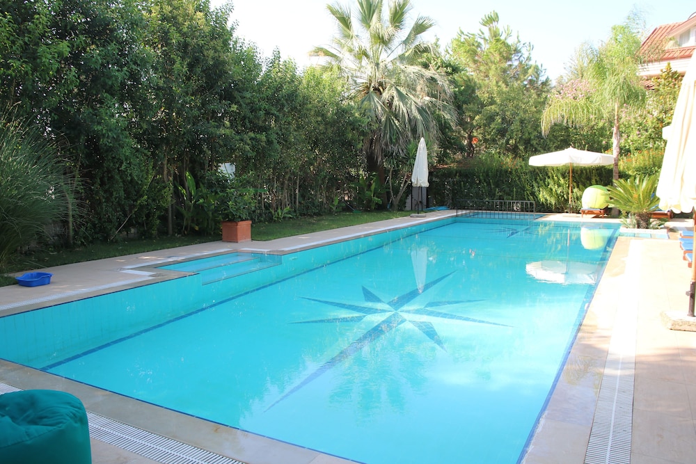 Hotel Dalos 34/62