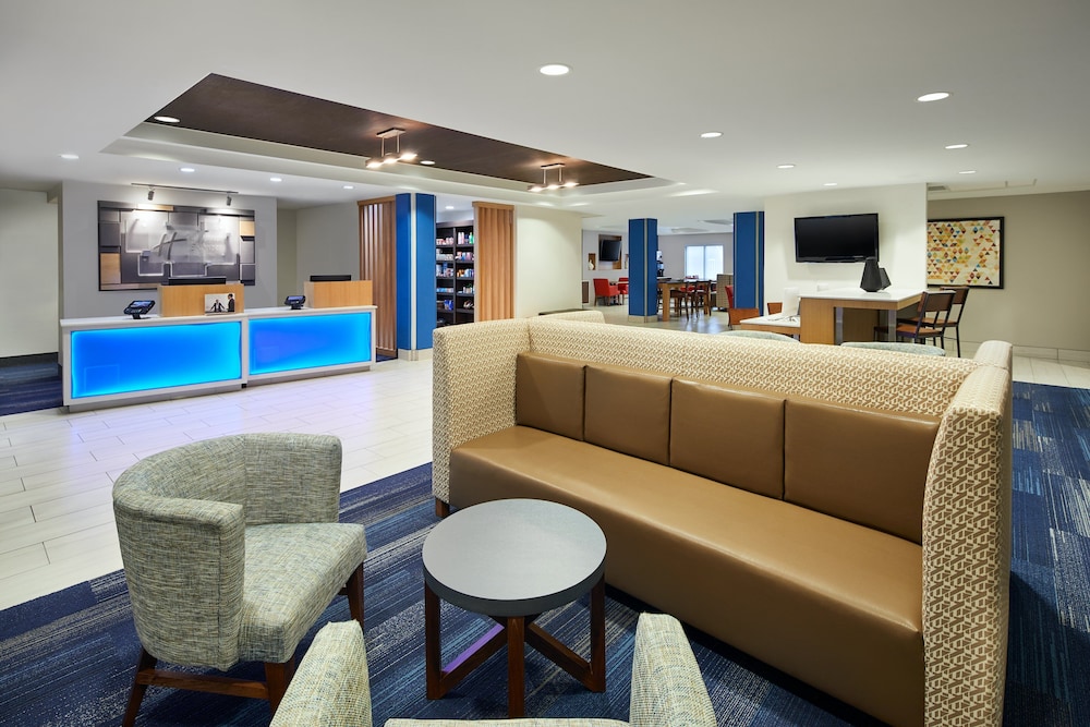 Holiday Inn Express Hotel and Suites Pensacola West-Navy Base 11/48