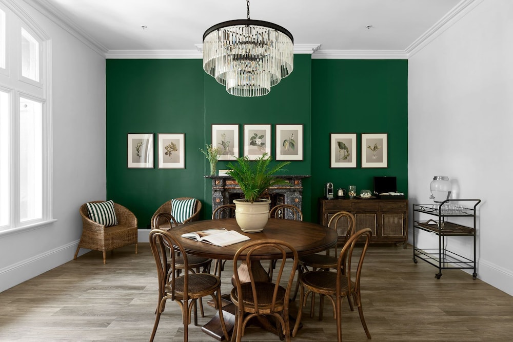 Hotel Challis Potts Point 47/50