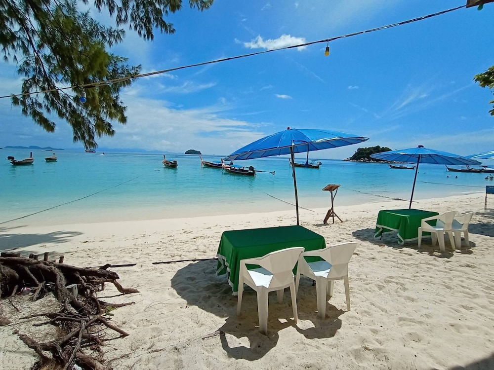 Coco Beach Bungalows 62/77