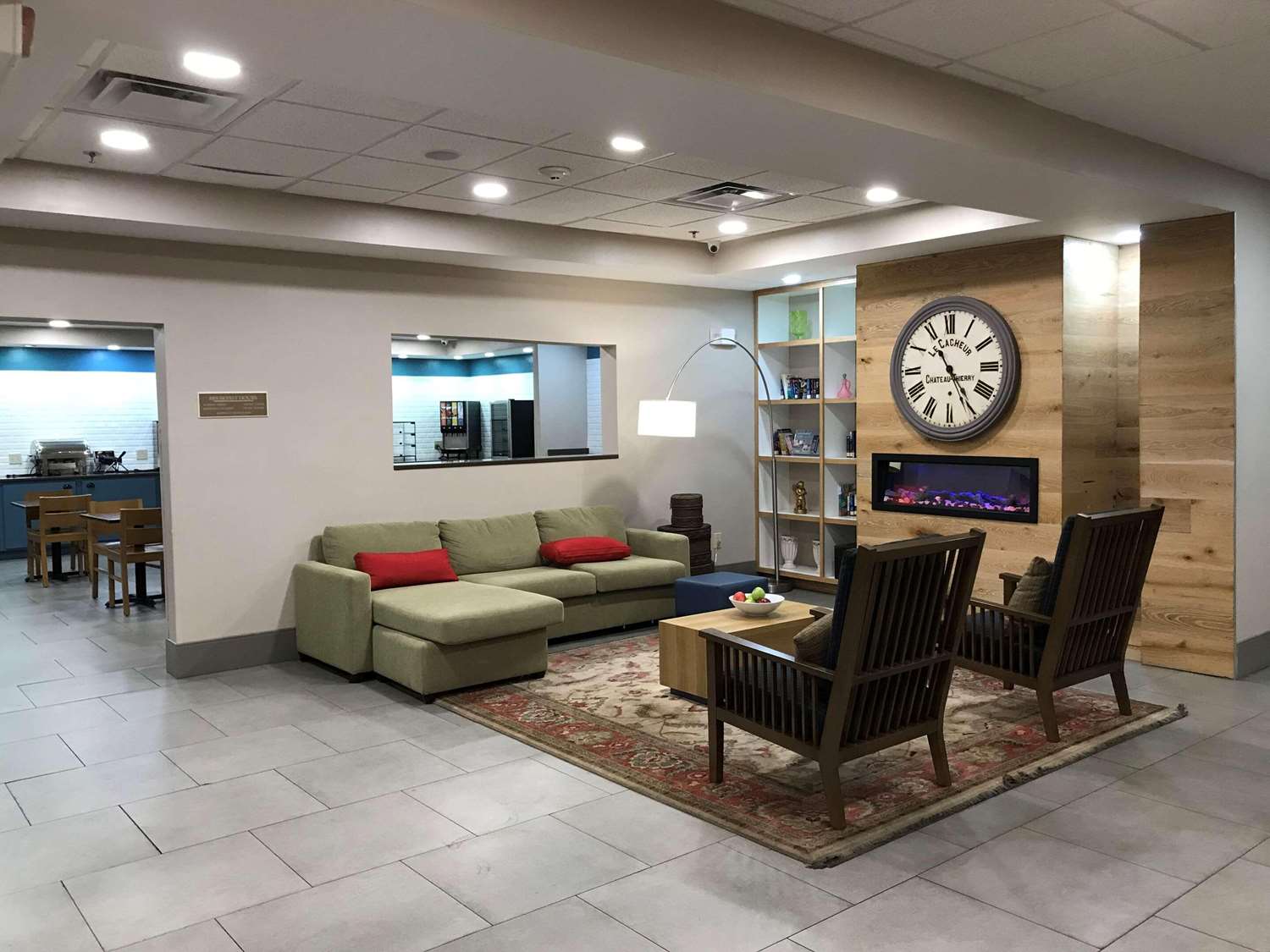 Country Inn & Suites By Radisson, Emporia, VA 19/37