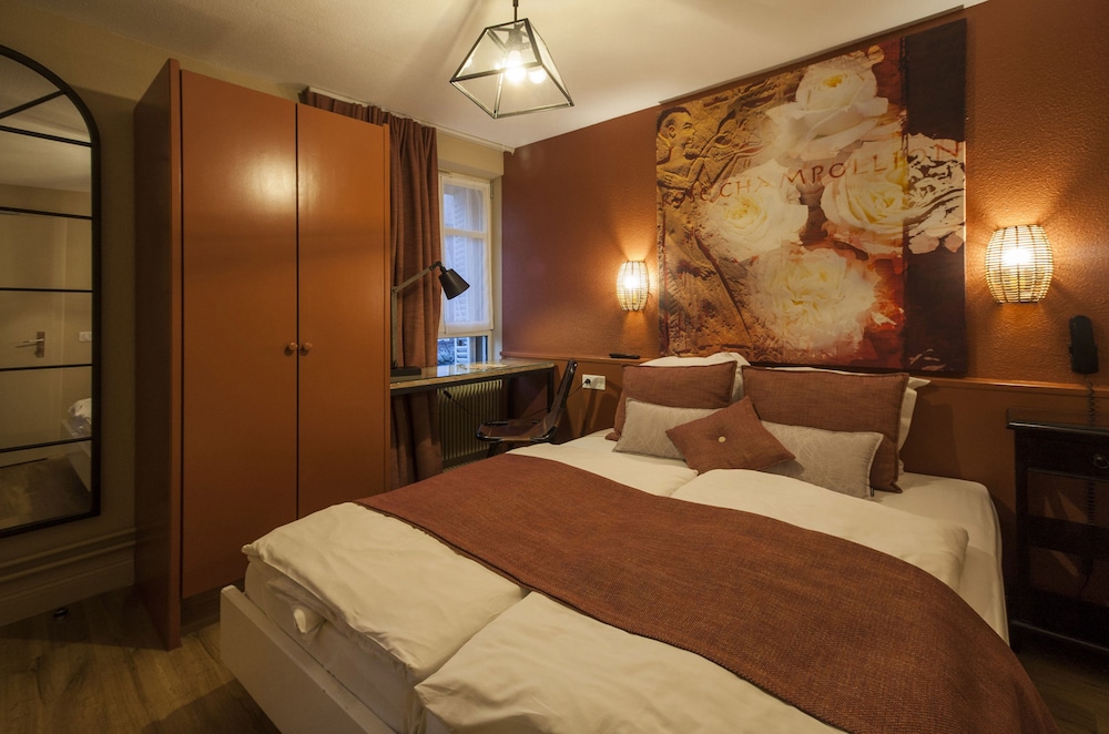 Hotel Roses Ex Hotel Aux Trois Roses 20/70