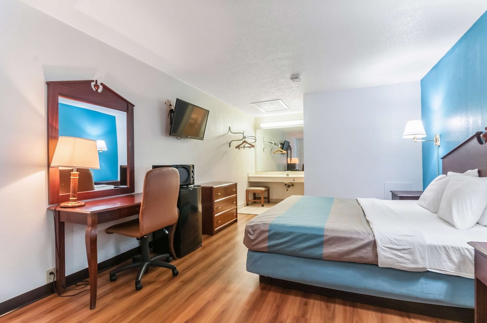 Motel6 Southgate, MI - Detroit 16/60