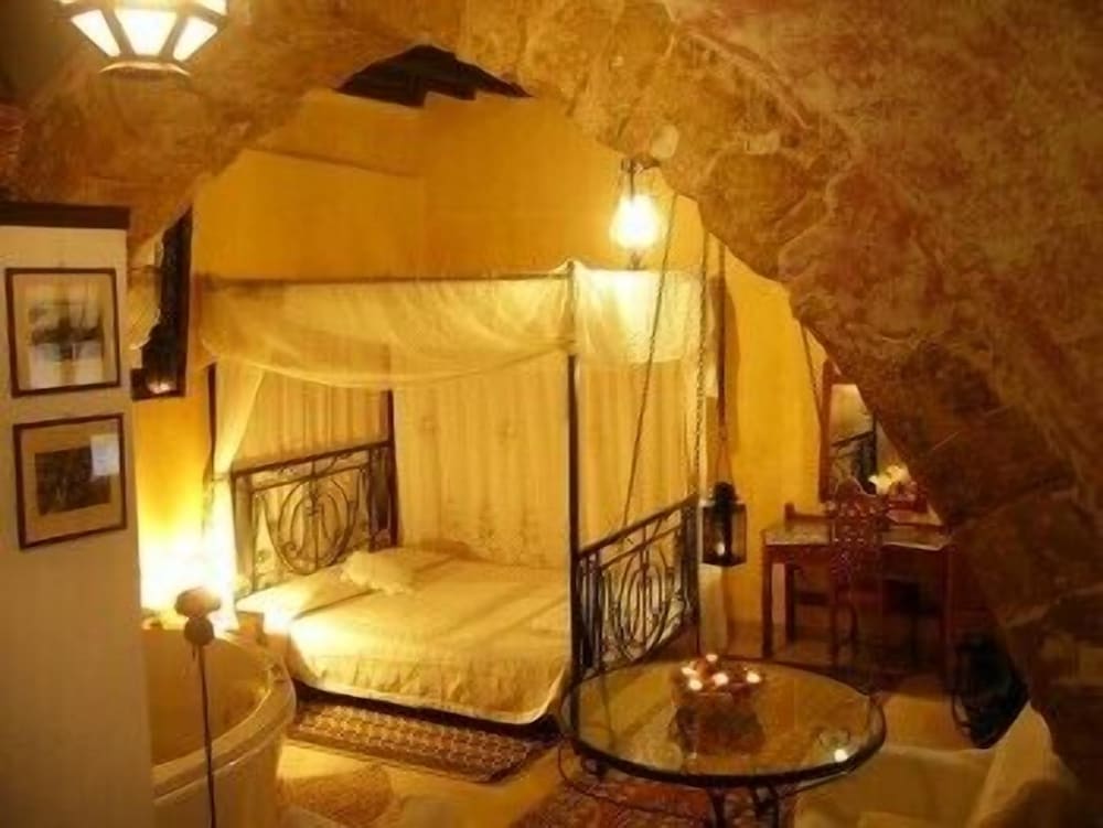 Ifigenia Luxury Suites 26/50
