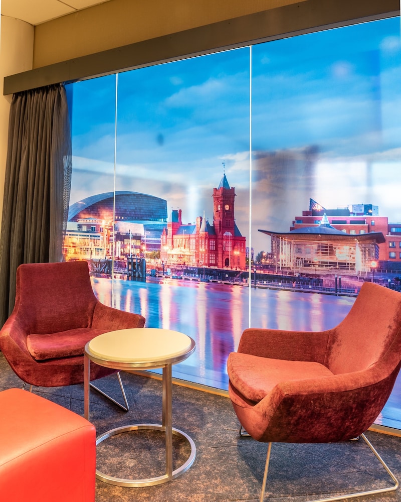 NOVOTEL CARDIFF CENTRE 55/75