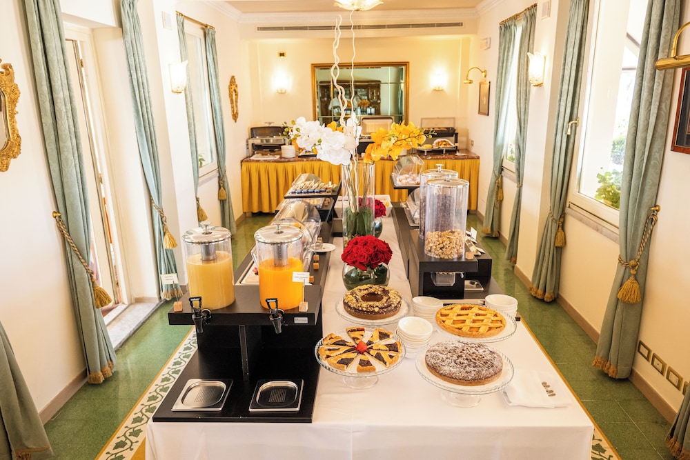 Mecenate Palace Hotel 38/50