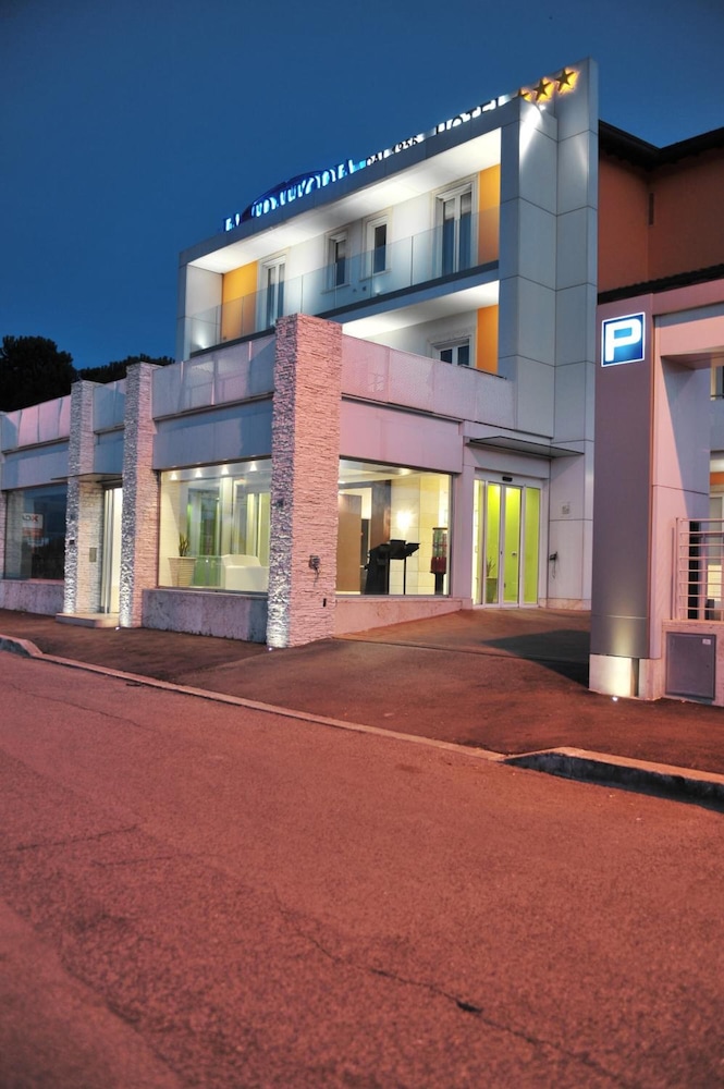 Hotel Testani 13/50